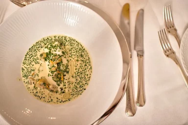 Stegt laks med sango og syrlig crème